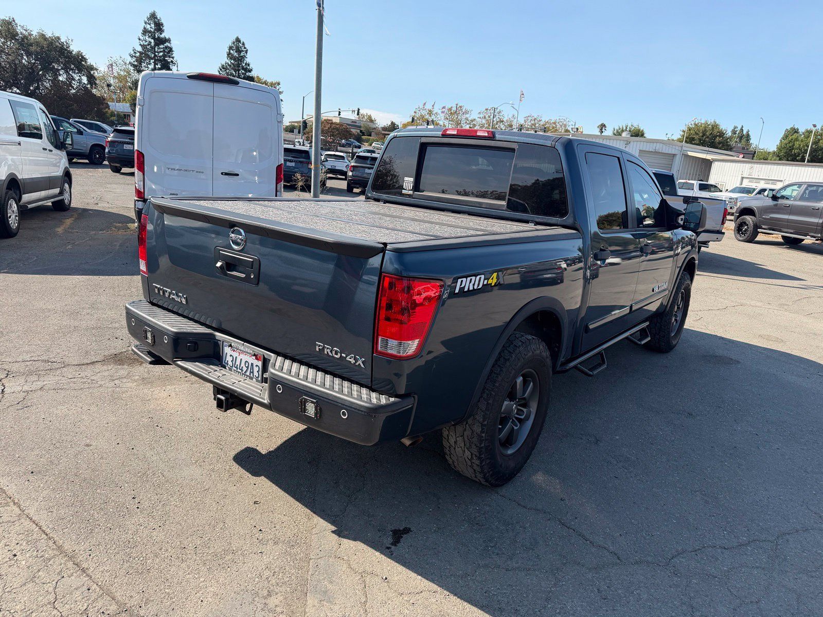 Used 2014 Nissan Titan PRO-4X w/ Pro-4x Luxury Package AWD/4WD image 5