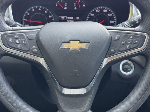 Used 2024 Chevrolet Equinox LS FWD image 14