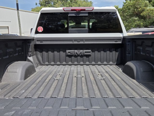 New 2026 GMC Sierra 2500 AT4 w/ AT4 Premium Plus Package AWD/4WD image 7