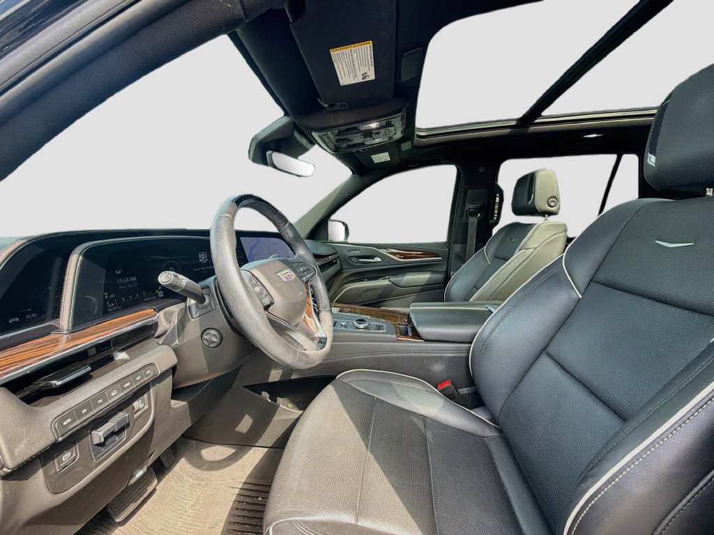 Used 2023 Cadillac Escalade Premium Luxury w/ Performance Package AWD/4WD image 22
