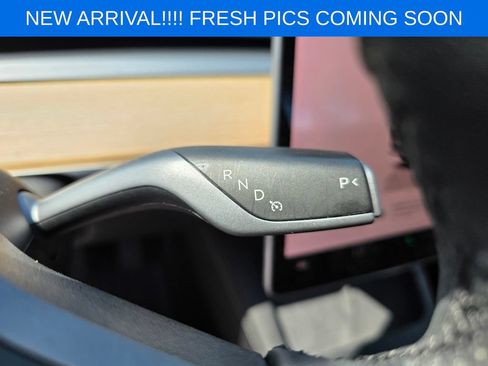 Used 2022 Tesla Model 3 Standard Range RWD image 11