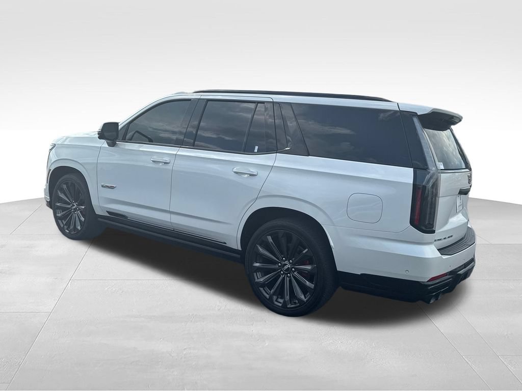 Used 2025 Cadillac Escalade V AWD/4WD image 4