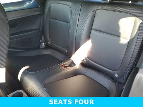 Used 2019 Volkswagen Beetle 2.0T S image 23