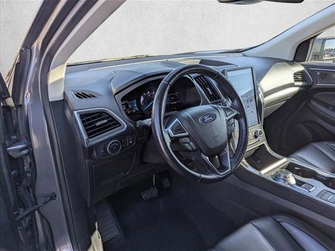 Used 2022 Ford Edge Titanium AWD/4WD image 12
