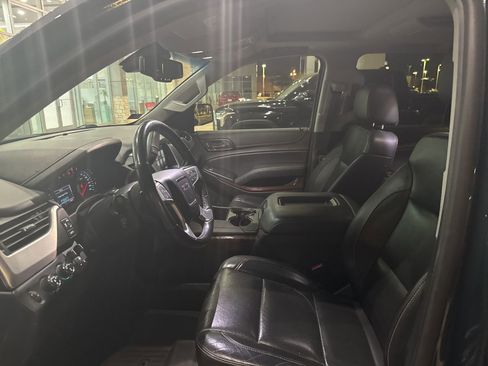 Used 2019 GMC Yukon SLT w/ Open Road Package image 35