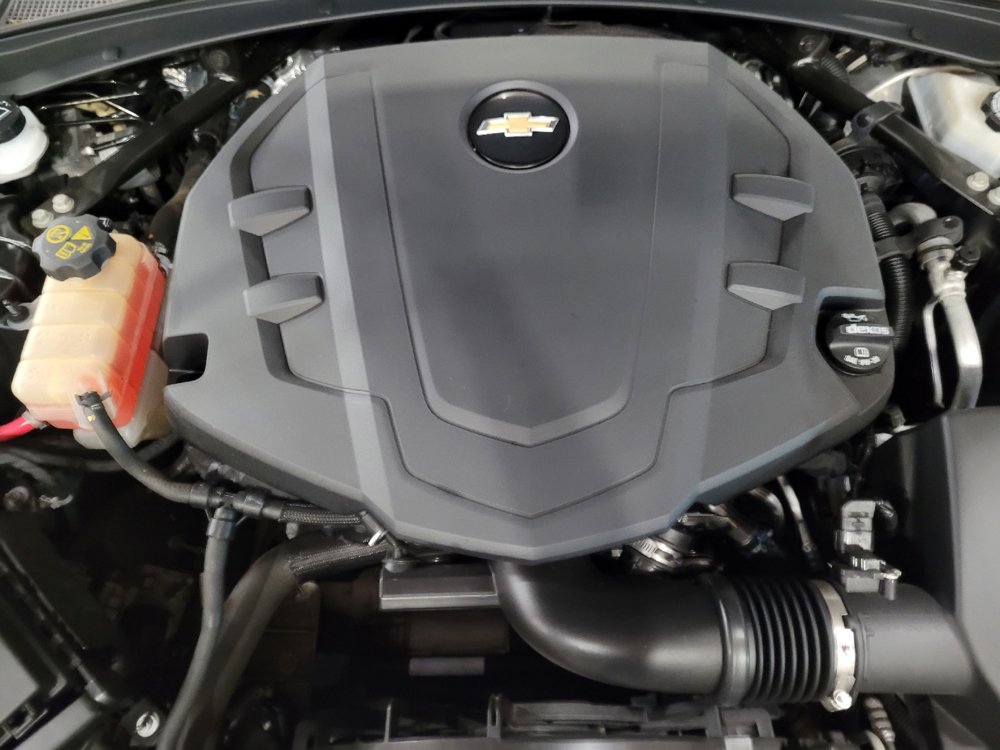 Used 2020 Chevrolet Camaro LT w/ RS Package RWD image 30