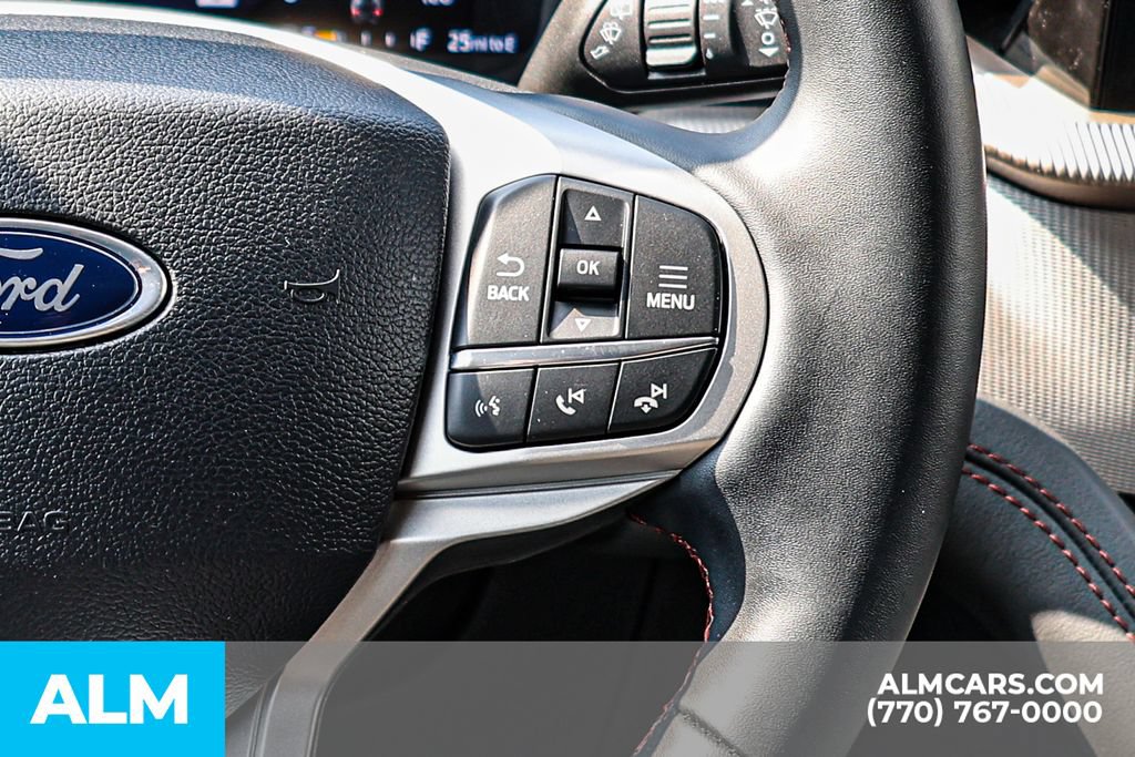 Used 2025 Ford Explorer Active RWD image 36