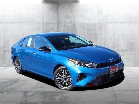 Used 2023 Kia Forte GT-Line w/ GT-Line Technology Package FWD image 2