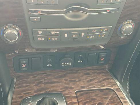 Used 2018 Nissan Armada SL w/ Moonroof Package AWD/4WD image 19