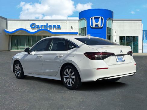 Used 2026 Honda Civic LX image 4