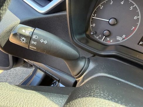 Used 2024 Toyota Corolla LE FWD image 28