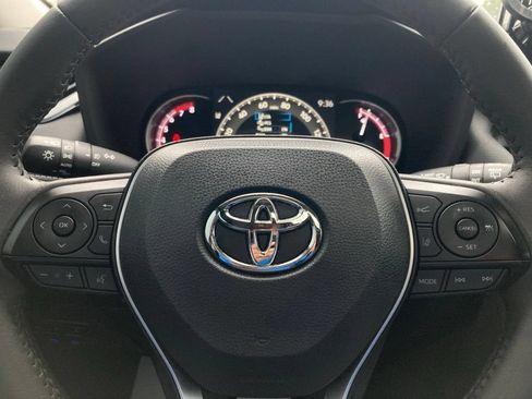 Used 2025 Toyota RAV4 XLE Premium FWD image 19