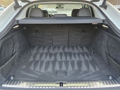 Used 2020 Audi e-tron Premium Plus image 16