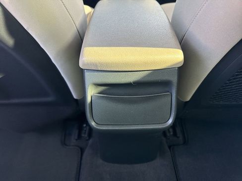 Used 2020 Hyundai Elantra ECO image 25