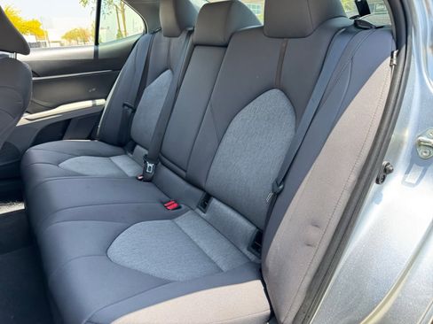 Used 2020 Toyota Camry LE image 18