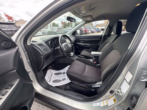 Used 2019 Mitsubishi Outlander Sport SE FWD image 35