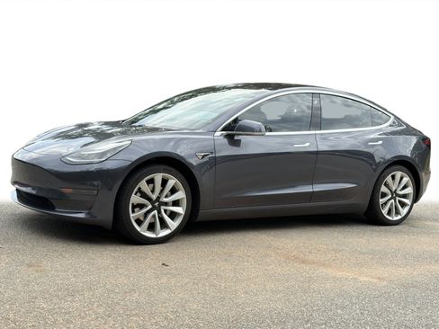 Used 2018 Tesla Model 3 Mid Range RWD image 17