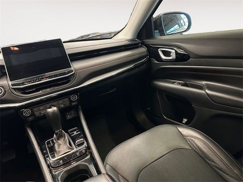 Used 2022 Jeep Compass Trailhawk w/ Sun and Sound Group image 11