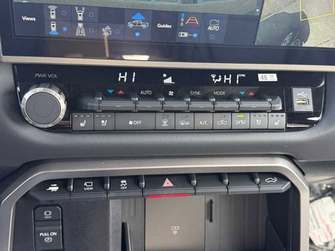 New 2026 Toyota Tundra Platinum image 18