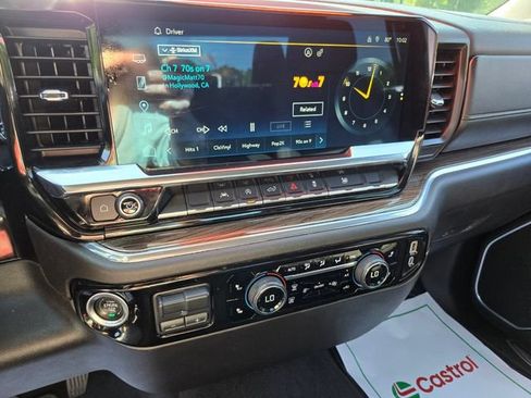 Used 2025 Chevrolet Silverado 1500 LT AWD/4WD image 26