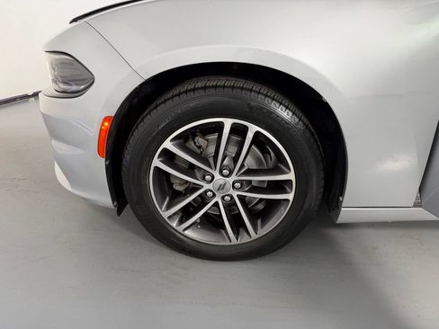 Used 2019 Dodge Charger SXT AWD/4WD image 21