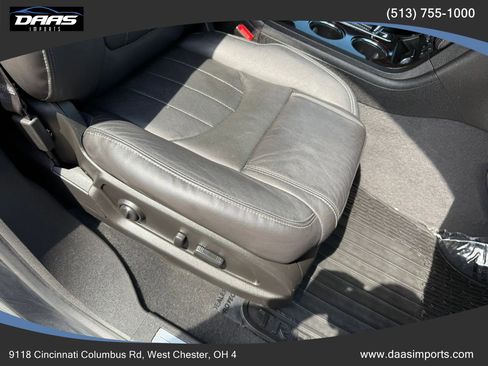 Used 2017 Chevrolet Traverse Premier image 29