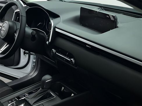 Certified 2025 MAZDA CX-50 2.5 Hybrid w/ Preferred Pkg image 33