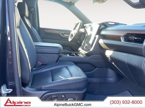 Used 2025 GMC Yukon Denali image 15