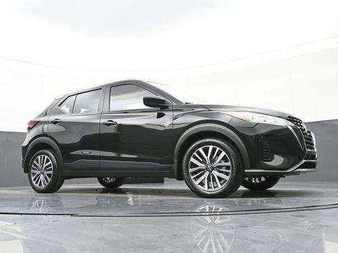 Used 2024 Nissan Kicks SV image 50
