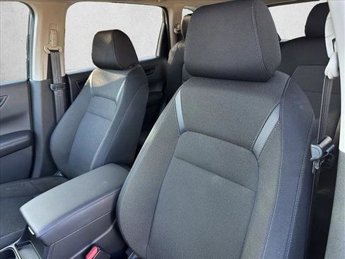 Used 2025 Honda CR-V EX image 11
