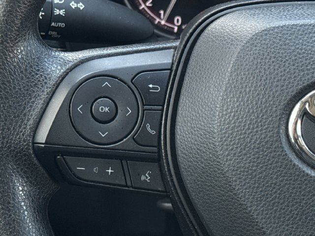 Used 2025 Toyota RAV4 XLE FWD image 14