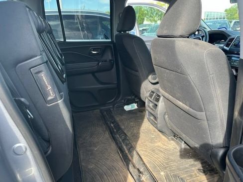 Used 2019 Honda Ridgeline Sport image 6