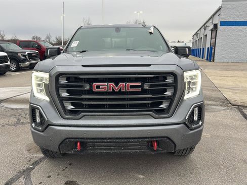 Used 2022 GMC Sierra 1500 AT4 w/ AT4 Premium Package image 9