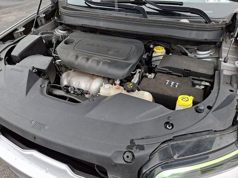 Certified 2021 Jeep Cherokee Latitude Plus image 32