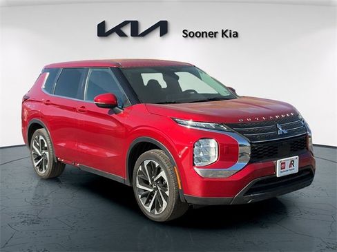 Used 2022 Mitsubishi Outlander ES image 8