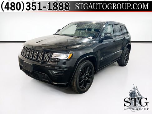 Used 2022 Jeep Grand Cherokee Laredo X RWD image 1