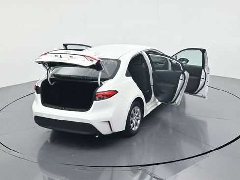 Used 2024 Toyota Corolla LE FWD image 47