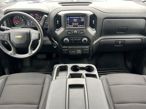 Used 2025 Chevrolet Silverado 2500 Custom w/ Custom Value Package image 16