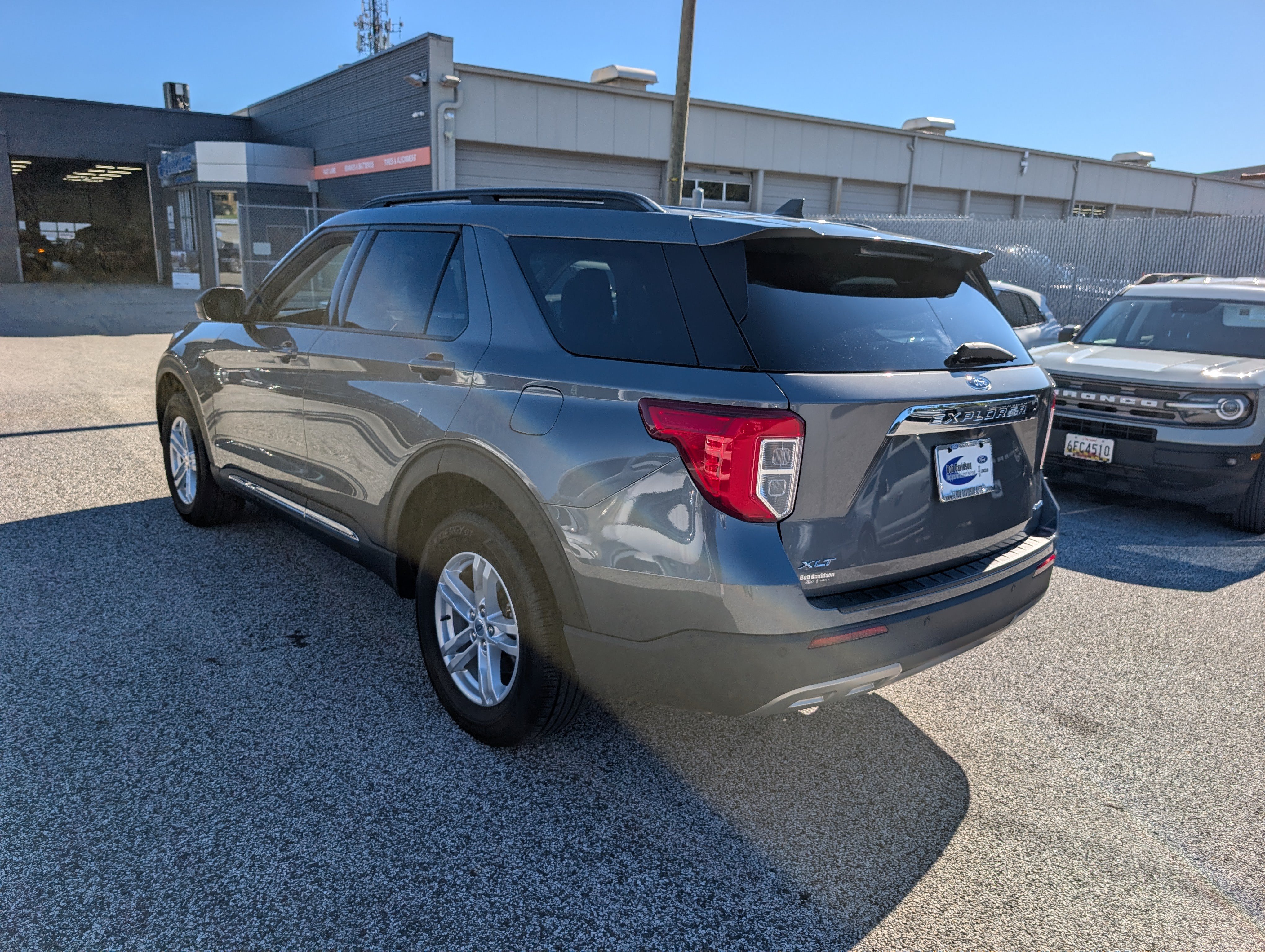 Certified 2023 Ford Explorer XLT w/ Equipment Group 202A AWD/4WD image 5