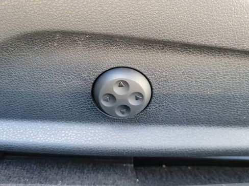 Used 2023 Mercedes-Benz E 450 Coupe image 15