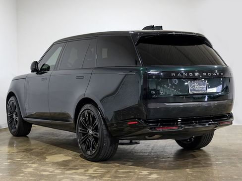 Used 2025 Land Rover Range Rover Long Wheelbase SE AWD/4WD image 10
