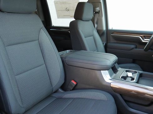 New 2026 Chevrolet Silverado 3500 LT image 22