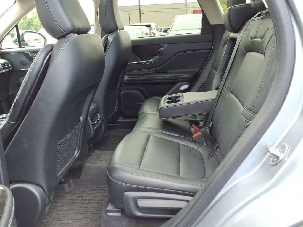 Certified 2024 Lincoln Corsair AWD w/ Equipment Group 101A image 12