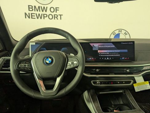 New 2026 BMW X5 xDrive50e image 18