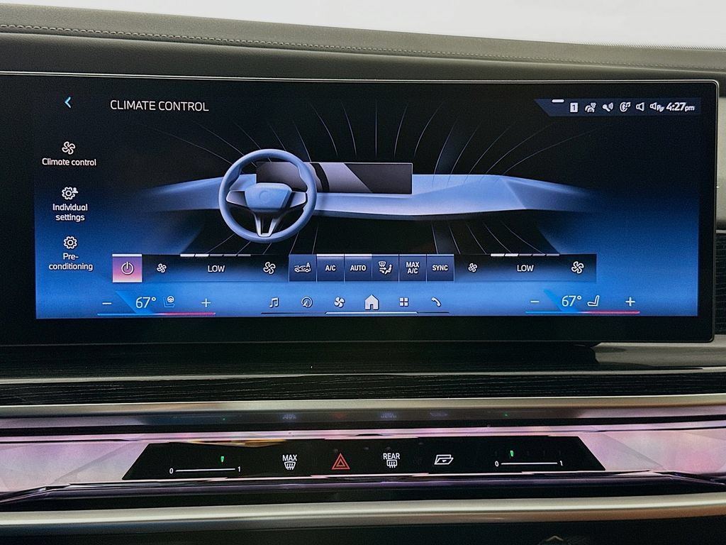 Used 2025 BMW i7 xDrive60 w/ Executive Package AWD/4WD image 16