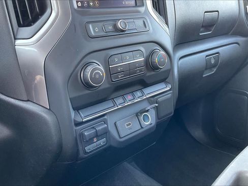 Used 2020 Chevrolet Silverado 2500 Custom w/ Custom Convenience Package AWD/4WD image 32