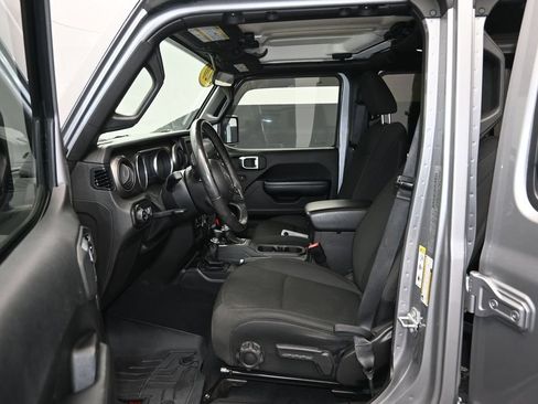 Used 2020 Jeep Gladiator Sport w/ Quick Order Package 24S AWD/4WD image 16