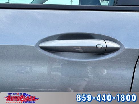 Used 2025 Chevrolet TrailBlazer LT AWD/4WD image 19