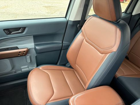 Used 2023 Ford Maverick Lariat w/ Lariat Luxury Package image 25