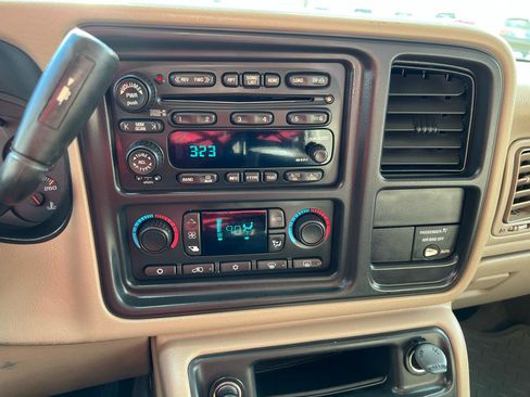 Used 2004 Chevrolet Silverado 1500 LT w/ Light Duty Power Package image 19